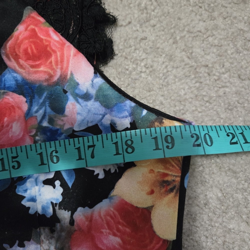 JOSEPH RIBKOFF Dark Floral and Lace Dress. Size 14 - Picture 11 of 13